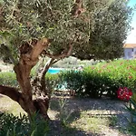 - Sleeps 3 & Swimming Pool Appartamento Realmonte
